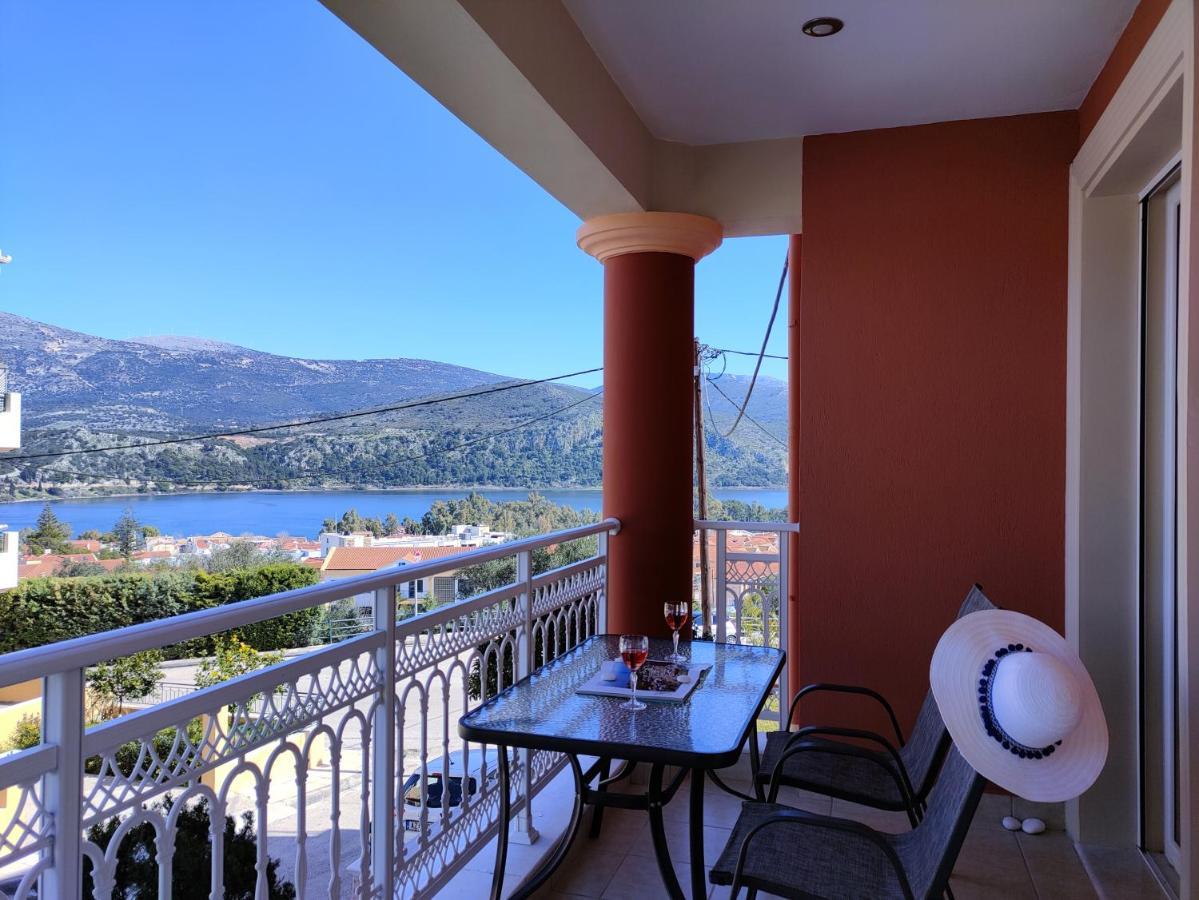 Blue Lagoon Luxury Apartment A1 Аргостолион Экстерьер фото