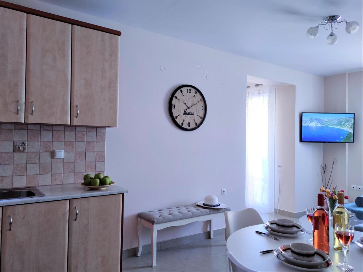 Blue Lagoon Luxury Apartment A1 Аргостолион Экстерьер фото
