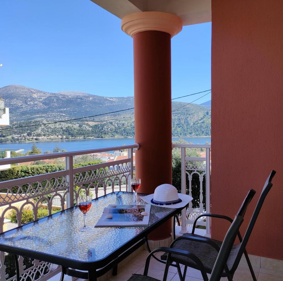 Blue Lagoon Luxury Apartment A1 Аргостолион Экстерьер фото